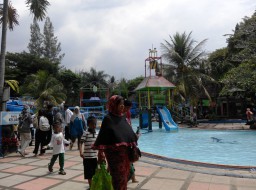 Water Park KWT Wonorejo Jadi Jujukan Wisata Keluarga AKhir Pekan