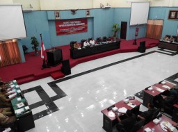 Baca LKPJ Tahun 2016, Bupati Beber Sejumlah Penghargaan Pemkab Lumajang