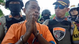 Menyesal, Kapten Curanmor Minta Maaf dan Cium Tangan Korbannya