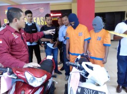 Polres Lumajang Ringkus Penadah 13 Sepeda Motor Curian Warga Duren