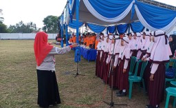 Paduan Suara MI Nurul Islam Tempeh di Pembukaan PORSENI se-Lumajang