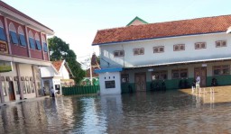 Pesantren Miftahul Ulum Bakid Lumajang Terendam Banjir