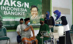 PKB dan NU Lumajang Gelar Vaksinasi Covid 19 Bagi Guru Ngaji