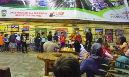 Luar Biasa, Pelukis Cilik Lumajang Pameran Lukisan di KWT