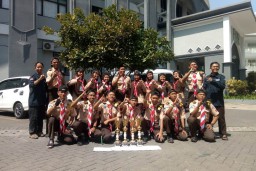 MAN Lumajang Panen Piala di LKP Unisma se-Jawa Bali