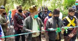 Pendakian Semeru Kembali Dibuka Setelah Setahun Ditutup