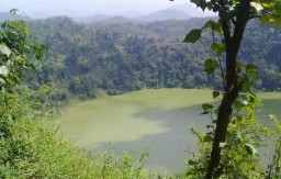 Fenomena Alam, Air Ranu Bedali Berubah-ubah Warna