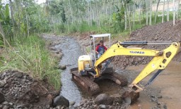 Pasca Banjir Aliran Sungai Dinormalisasi di Desa Sawaran Lumajang