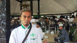 Ustadz Sholeh Magrobi Ajak Orang Tua Sekolahkan Putra Putrinya di Madin