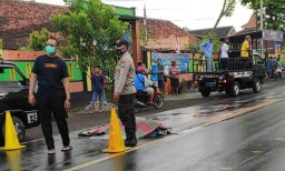 Ngeri, Pemotor Tewas Tertabrak Truk Pasir Depan SMPN Tempeh Lumajang