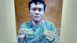 Usai Pesta Sabu, Warga Probolinggo di Tangkap Polisi di Depan Pabrik Kayu