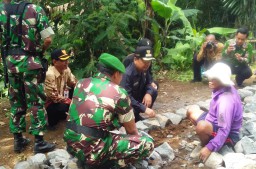 Bupati As'at Malik Buka TMMD di Kecamatan Pasrujambe