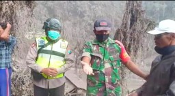 Warga Ngeyel, Masih Mendekati Jembatan Putus Gladak Perak Lumajang