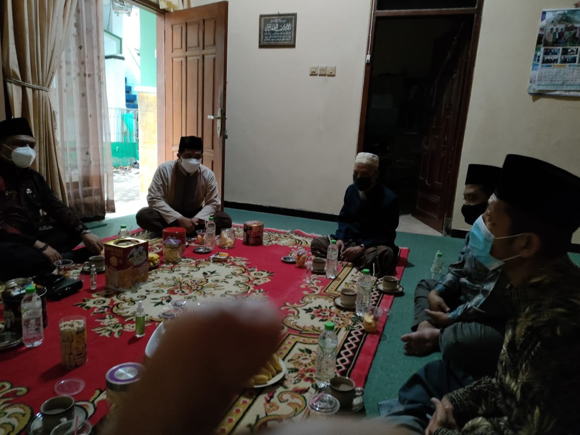 Kepala Kamenag Lumajang Nyabis ke Ponpes Kyai Syarifuddin