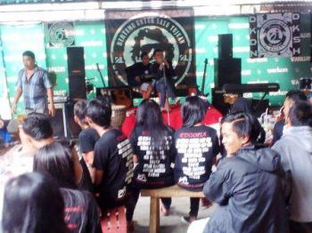 OI Lumajang Kumpul dan Nyanyi Bareng di Warkem