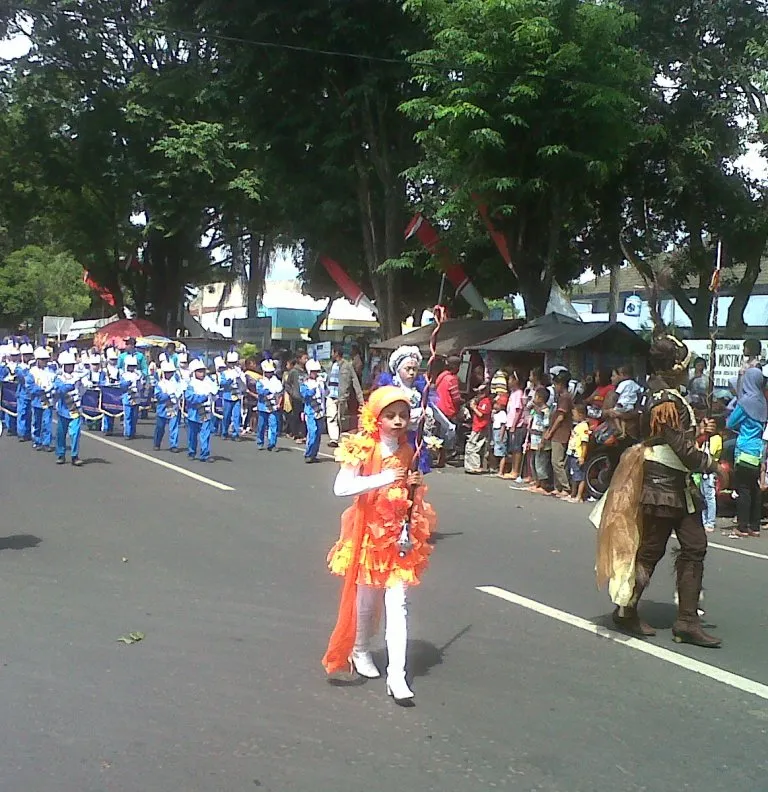 Parade Drambend Meriahkan Harjalu 757