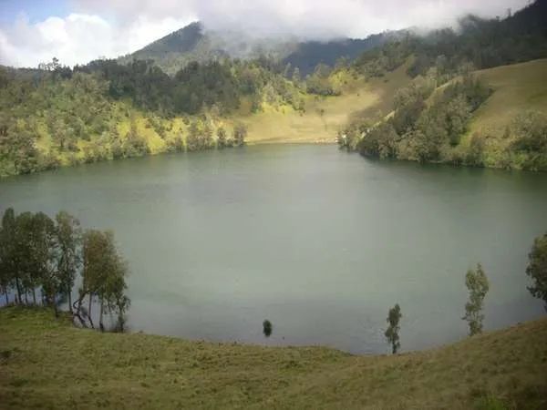 Badai Besar, Pendakian Gunung Semeru Ditutup