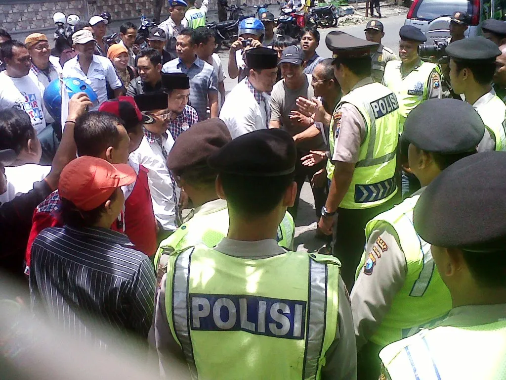 Polisi Jaga Ketat Kantor KPU Lumajang