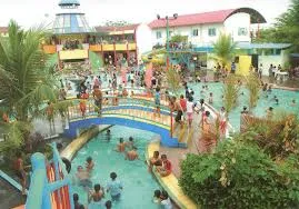 Pasangan A-RIF, Siap Kembangkan KWT Menjadi Icon Wisata Lumajang
