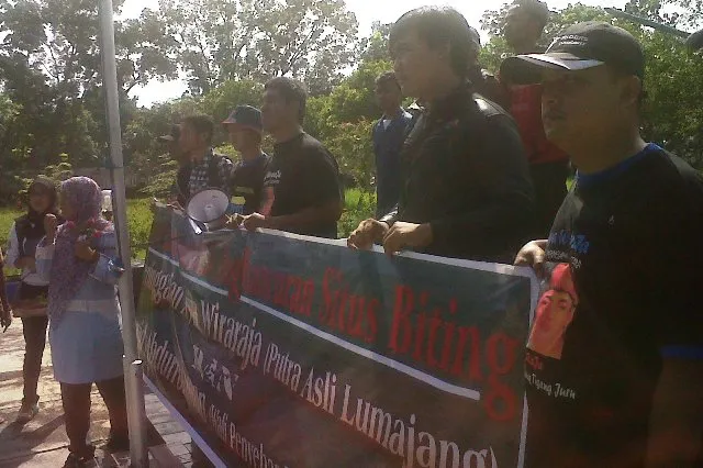 Benteng Situs Biting Dibuldoser Pengembang Perumnas, Aktifis Gelar Aksi Demo