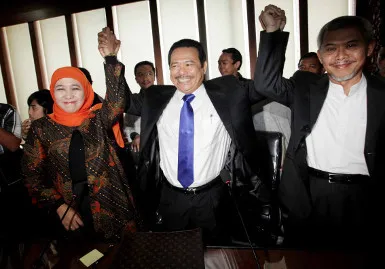 3 Komisioner Dinonaktifkan, KPU Jatim: Gugatan Khofifah Naikkan Partisipasi Pemilih
