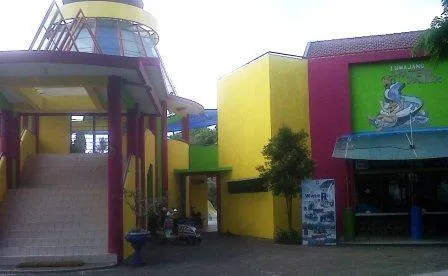 Jelang Lebaran Selokambang dan Water Park Mulai Berbenah