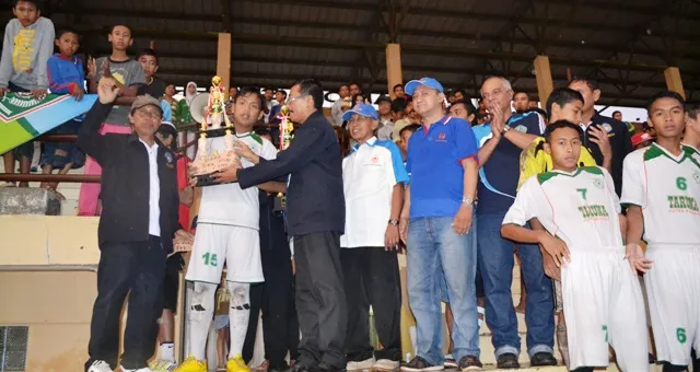 Taruna Putra Klakah Juara 2 Piala KONI 2013