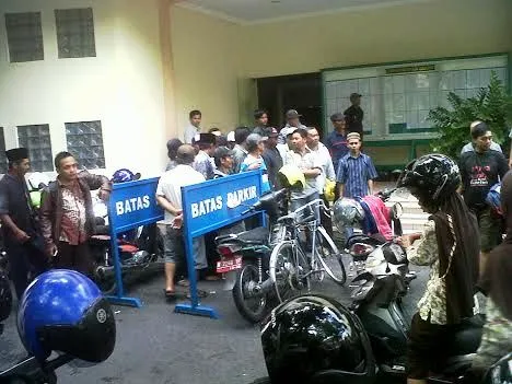 Pilkades Desa Kalidilem Tak Segera Digelar, Warga Ancam Demo Besar-besaran