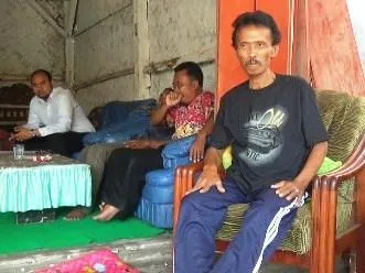 Kesaksian Tosan ; Saya Dikeroyok Empat Puluhan Mas