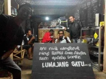 Foto Selfie Unik dan Kreatif Kedai Dingin Gucialit Jadi Pemenang Lomba Lumajangsatu.com