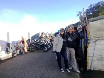 Jalan Ke Puncak B-29 Dipaving, Pengunjung Diakhir Pekan Membludak