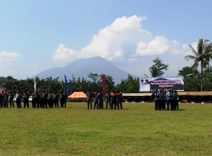 Gladi Lapang Dikira Gunung Lemongan Meletus, Sejumlah Warga Papringan Bingung Jual Sapinya