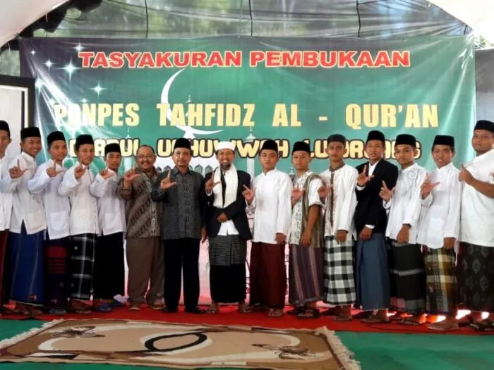 Hadir di Ponpes Tahfidz Al-quran Bupati Ajak Salam I Like Lumajang