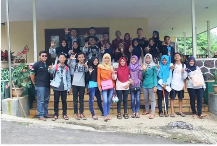 Klub Tempo Doloe SMA PGRI 1 Lumajang Napak Tilas Sejarah di Gucialit