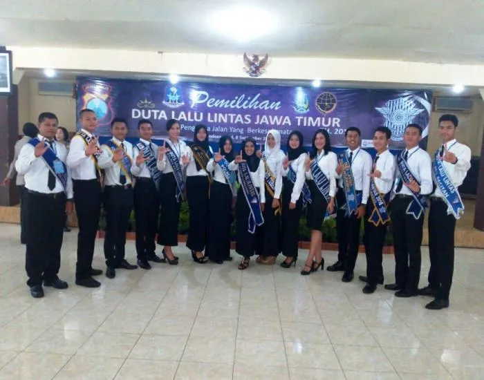 Indana Zulfa, Kenalkan Salam I Like Lumajang Kepada Duta Lalulintas Jawa Timur