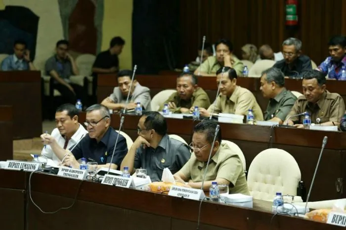 Sukses Redam Gejolak Perangkat Desa, Pemkab Lumajang Diundang RDP Komisi II DPR RI