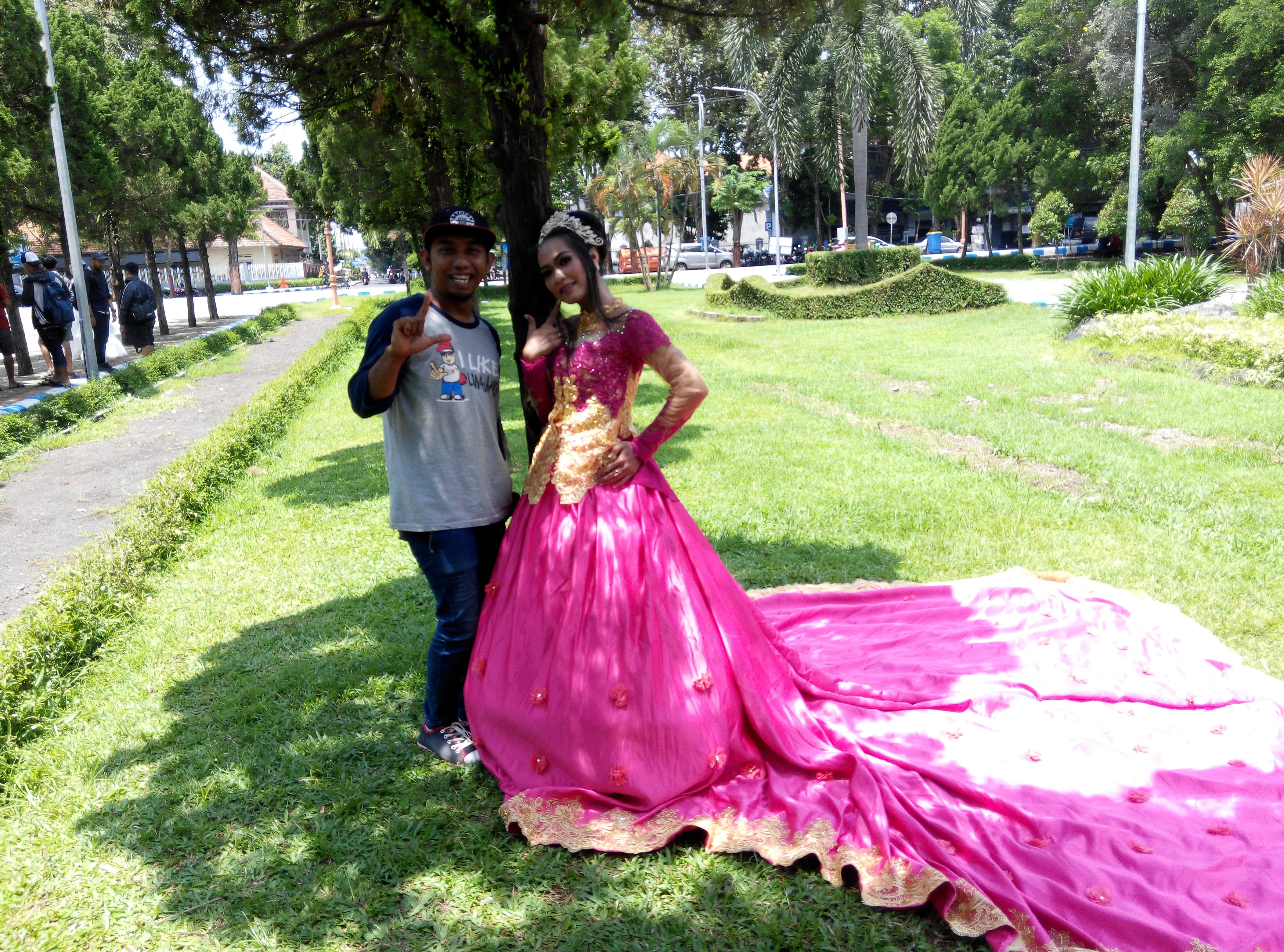 Alun-alun Lumajang Jadi Tempat Favorit Nongkrong dan Berfoto
