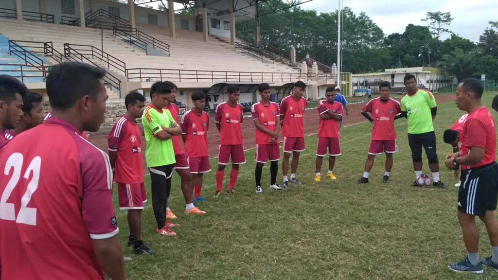 Usai Ikuti Lisensi B AFC, Putuh Latih Skuad Semeru FC