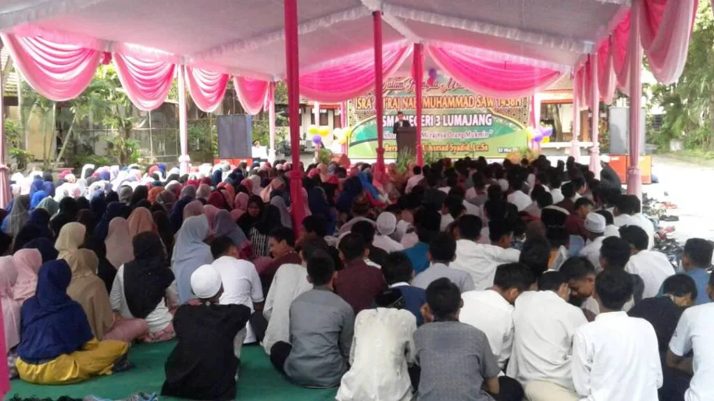 Pengajian Isra' Mi'raj SMAGA, "Sholat Adalah Mi'rajnya Orang Mukmin"