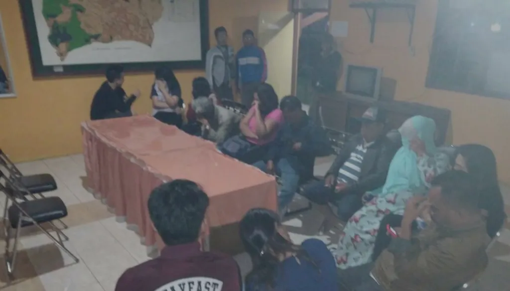 Razia Pekat, Tim Gabungan Jaring 6 Pasangan Mesum di Kamar Hotel Prima