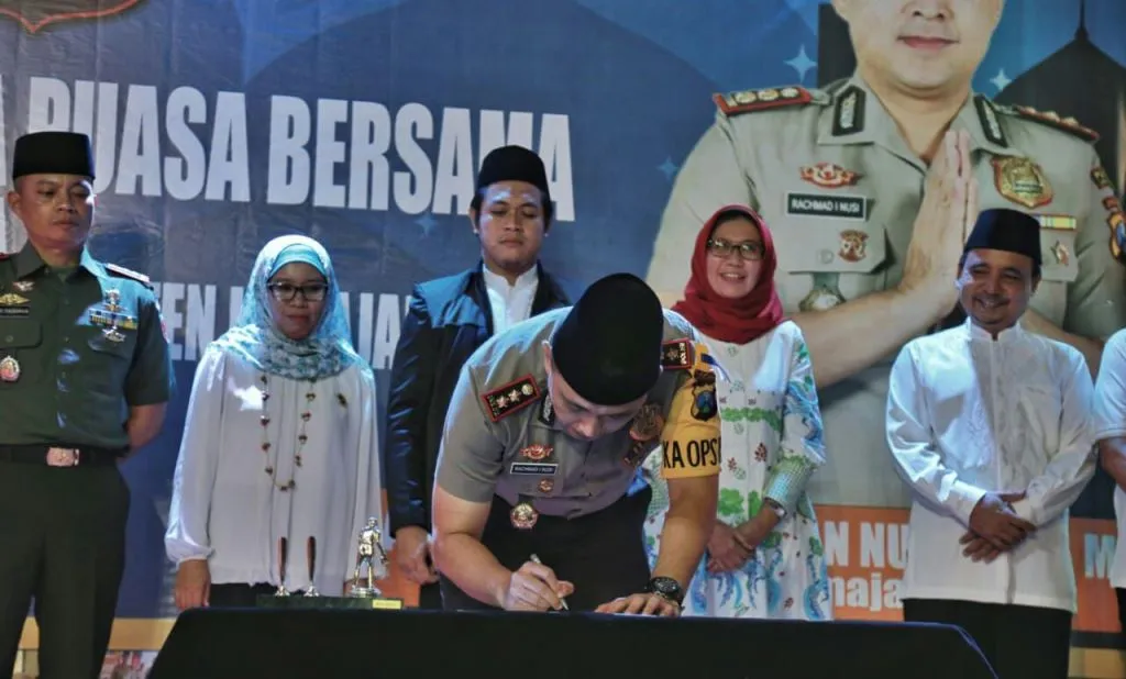Tiga Paslon Bupati Lumajang Siap Ciptakan Pilkada Damai