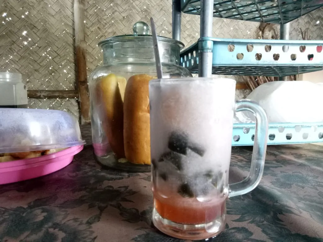 Segernya Es Mbah Singo Bertahan Hingga 50 tahun