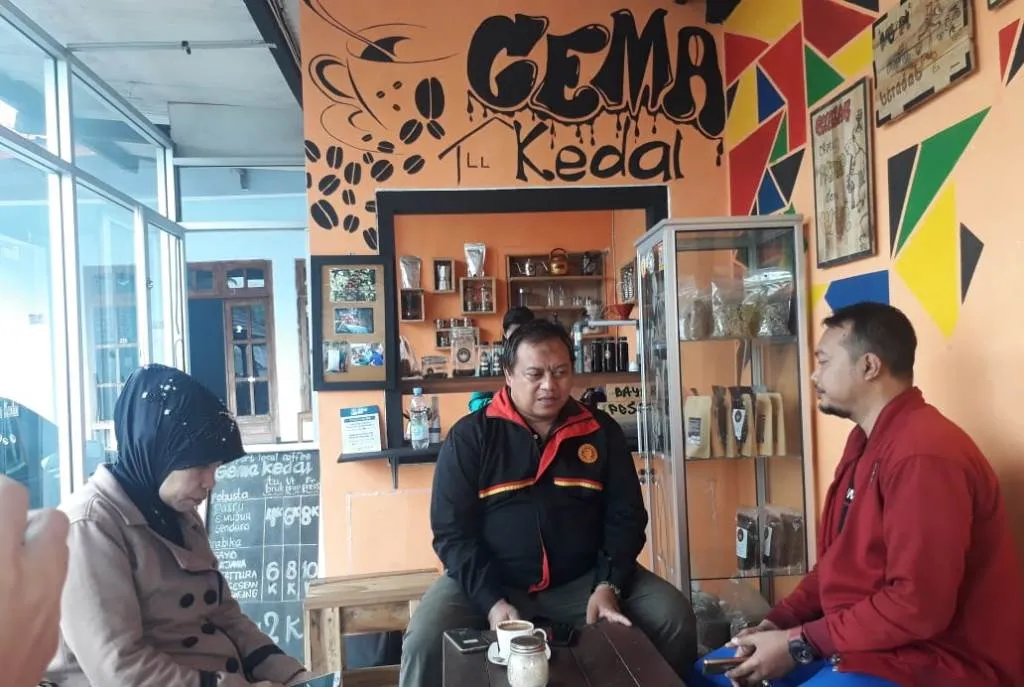 Gandeng Gemapalu, FH-UI Dampingi UMKM Kopi Senduro