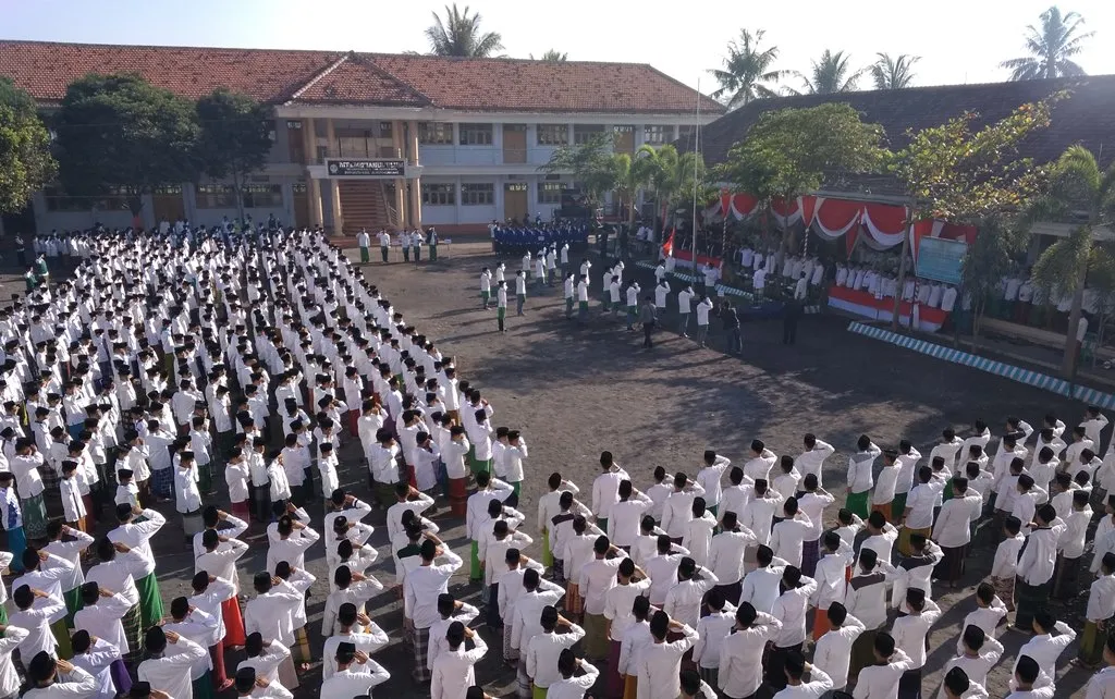 Santri Kembali ke Ponpes Miful Bakid Lumajang Dibagi 4 Gelombang