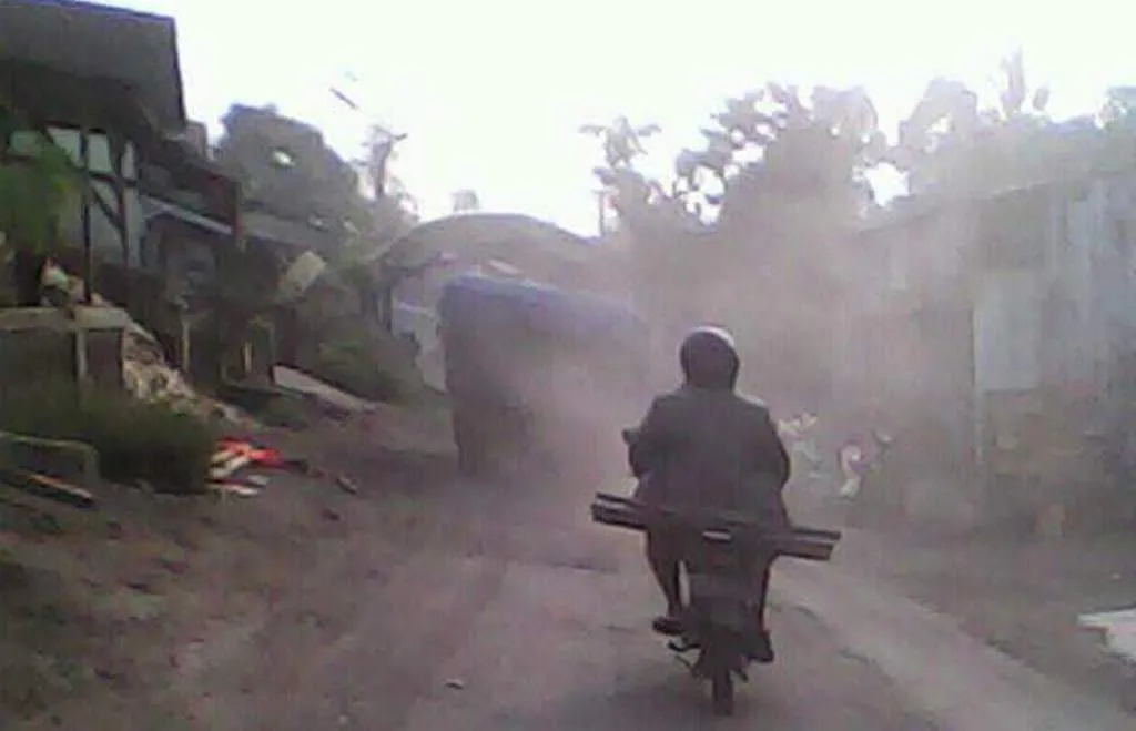 Sepanjang Hari, Warga Jarit Selalu Dapat Hadiah Bleduk Semeru