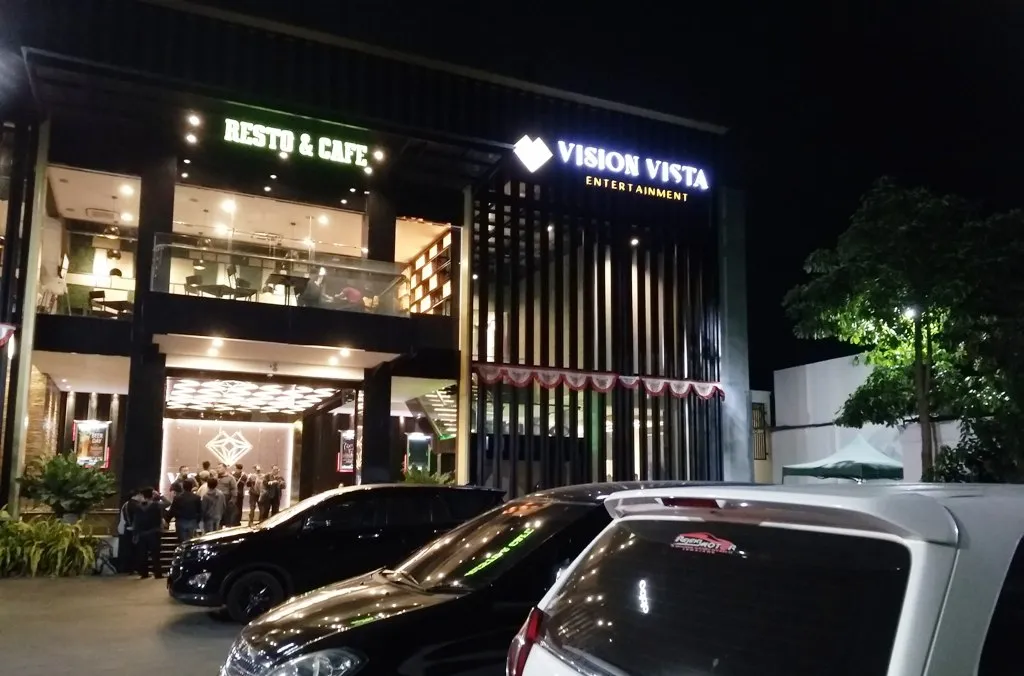 Sehari Dilantik, Thoriqul Haq Langsung Tutup Karaoke Vision Vista Lumajang
