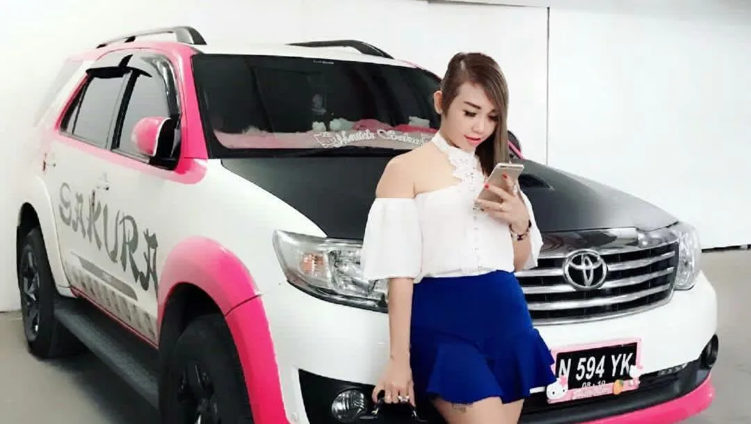 Monick Sakura Selebgram Sukses Lumajang