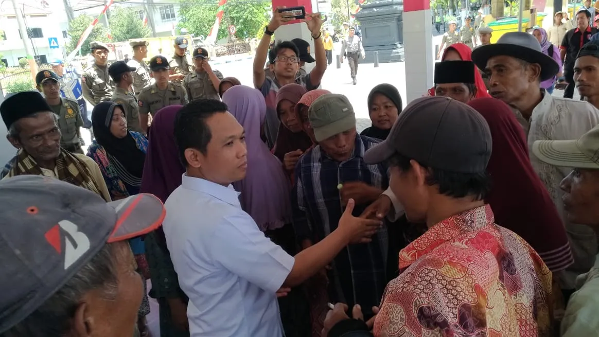 Didemo Warga Pandanwangi, Cak Thoriq Segera Panggil Kades