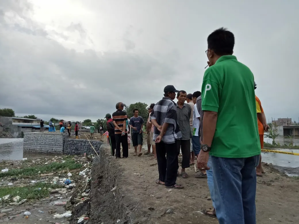 DAM Gambiran Jadi Wahana Rekreasi Dadakan Usai Tanggul Kaliasem Jebol