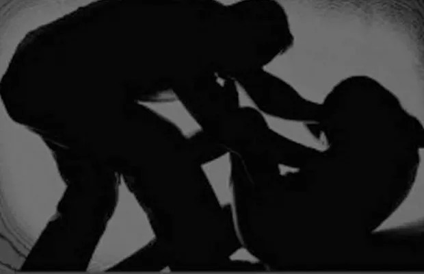 Kakek Cabul Jokarto Dimassa Warga Lumajang saat Kabur Bugil